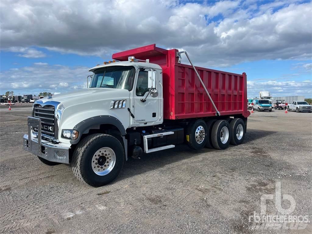 Mack CHU613 Camion ribaltabili