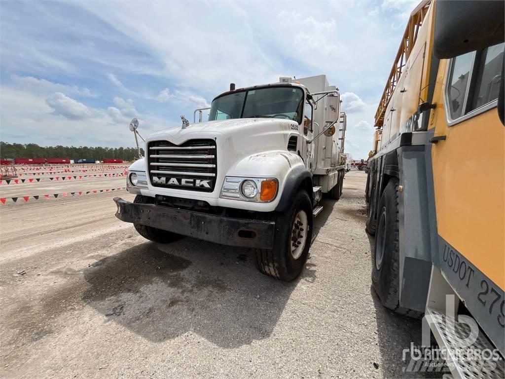 Mack CV713 Veicoli municipali