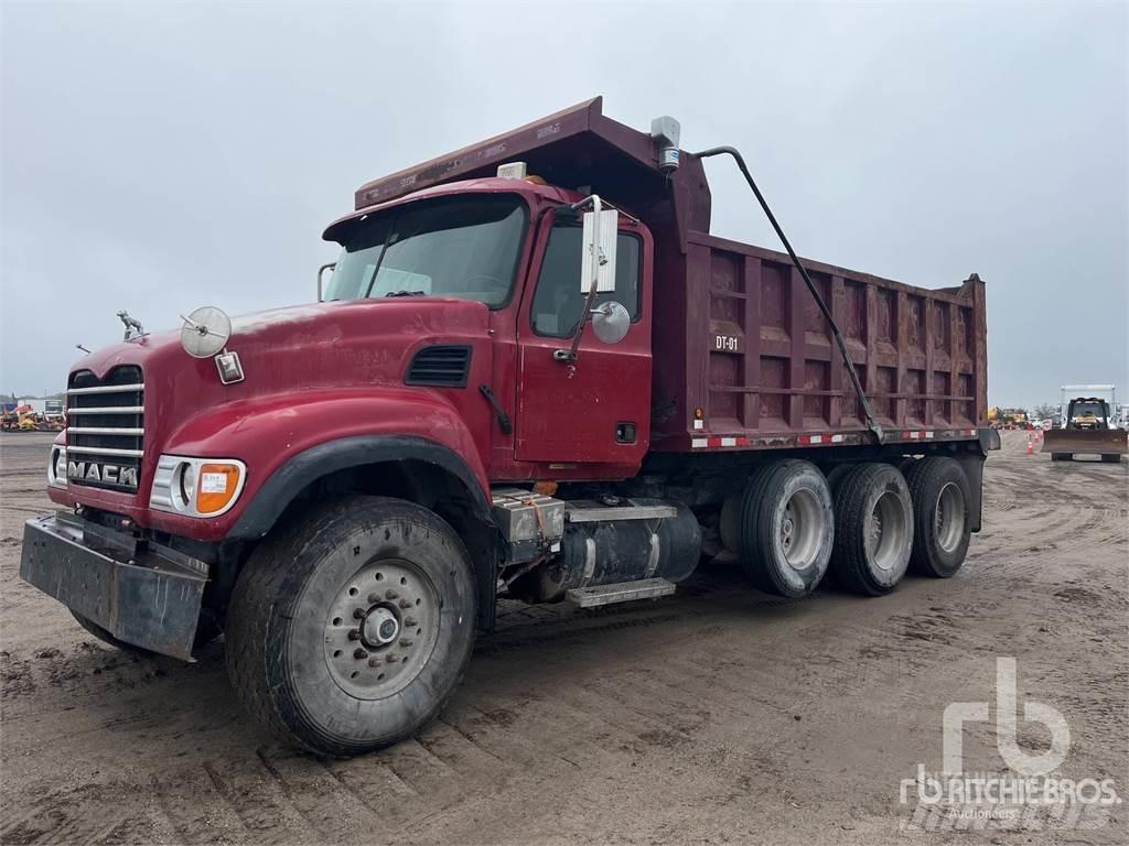Mack CV713 Camion ribaltabili