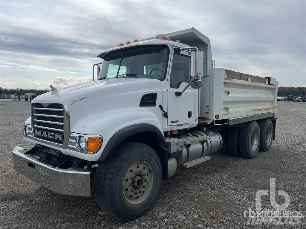 Mack CV713 Camion ribaltabili