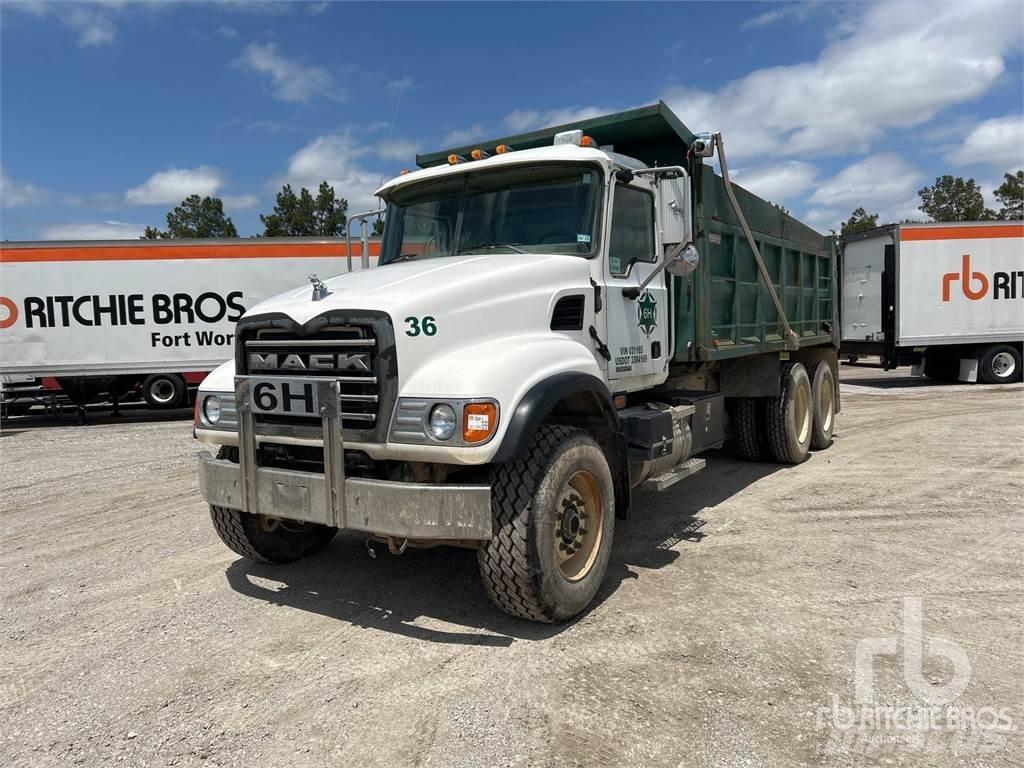 Mack CV713 Camion ribaltabili