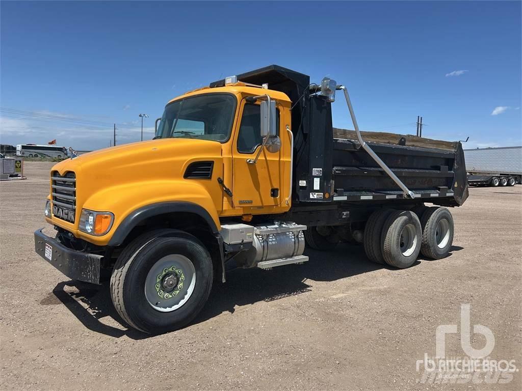Mack CV713 Camion ribaltabili