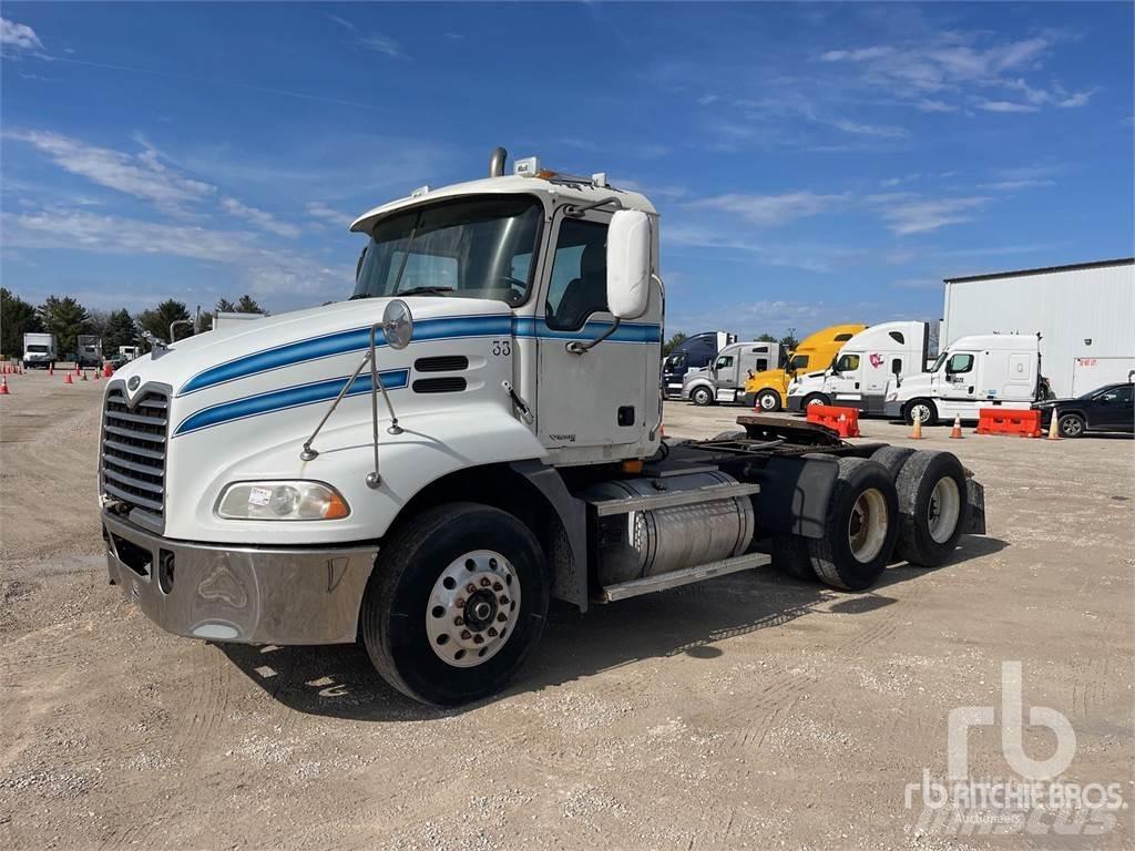 Mack CXN613 Motrici e Trattori Stradali
