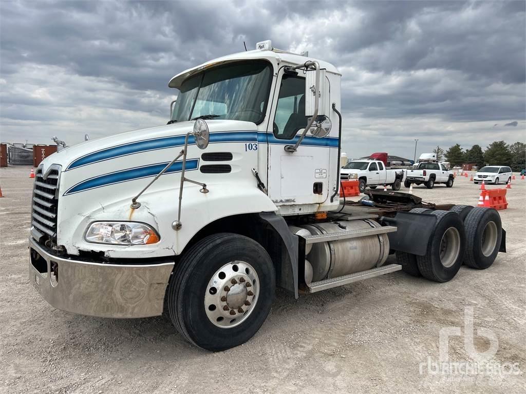 Mack CXP613 Motrici e Trattori Stradali