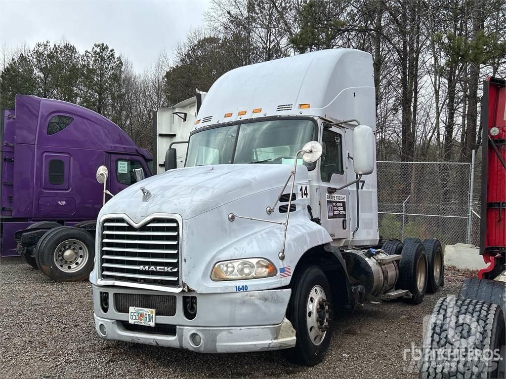 Mack CXU613 Motrici e Trattori Stradali