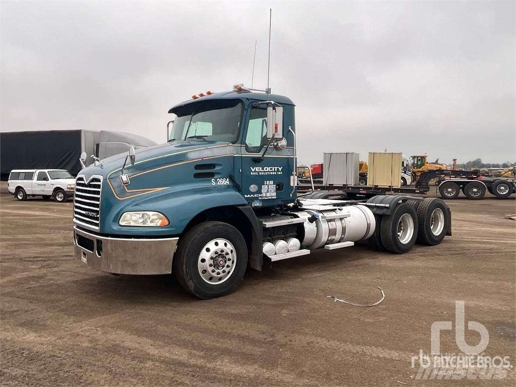 Mack CXU613 Motrici e Trattori Stradali
