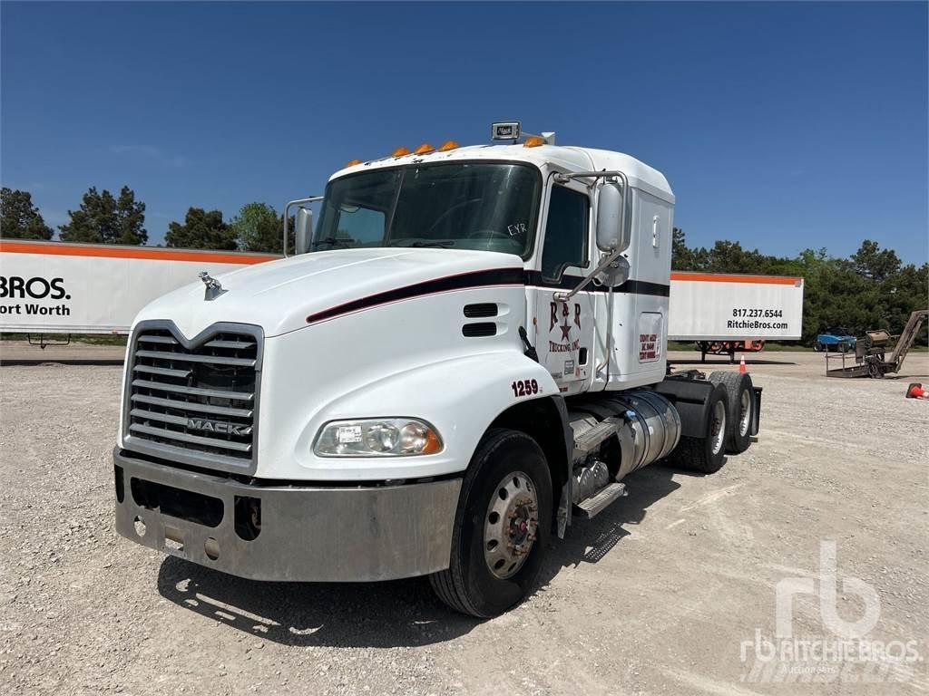 Mack CXU613 Motrici e Trattori Stradali