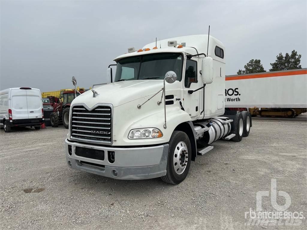 Mack CXU613 Motrici e Trattori Stradali