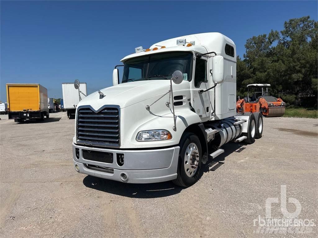 Mack CXU613 Motrici e Trattori Stradali