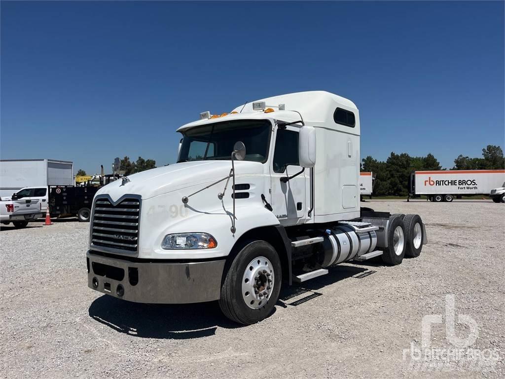 Mack CXU613 Motrici e Trattori Stradali