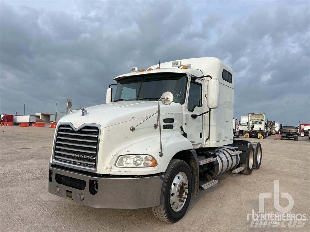 Mack CXU613 Motrici e Trattori Stradali