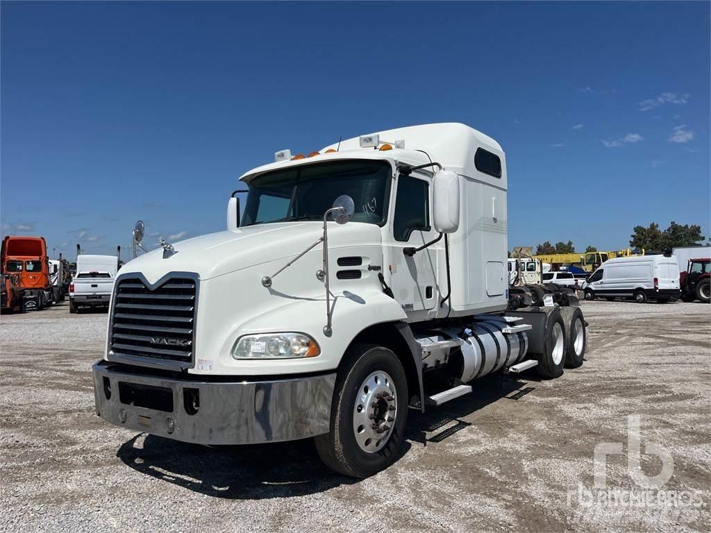 Mack CXU613 Motrici e Trattori Stradali