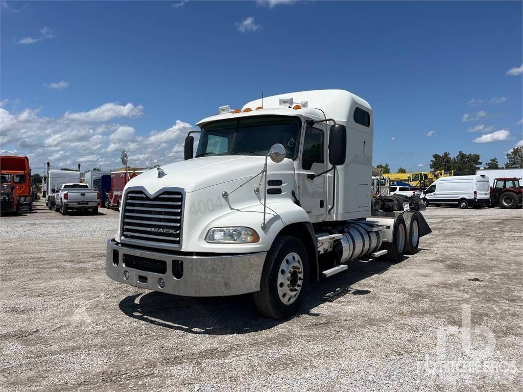 Mack CXU613 Motrici e Trattori Stradali