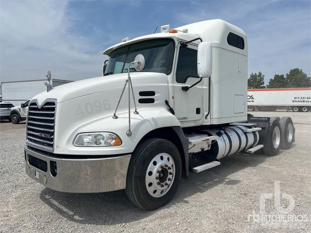 Mack CXU613 Motrici e Trattori Stradali