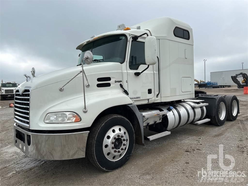 Mack CXU613 Motrici e Trattori Stradali