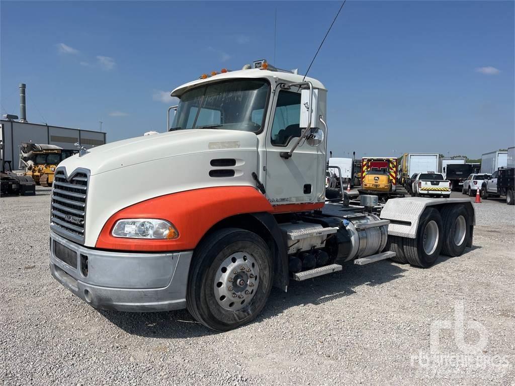 Mack CXU613 Motrici e Trattori Stradali