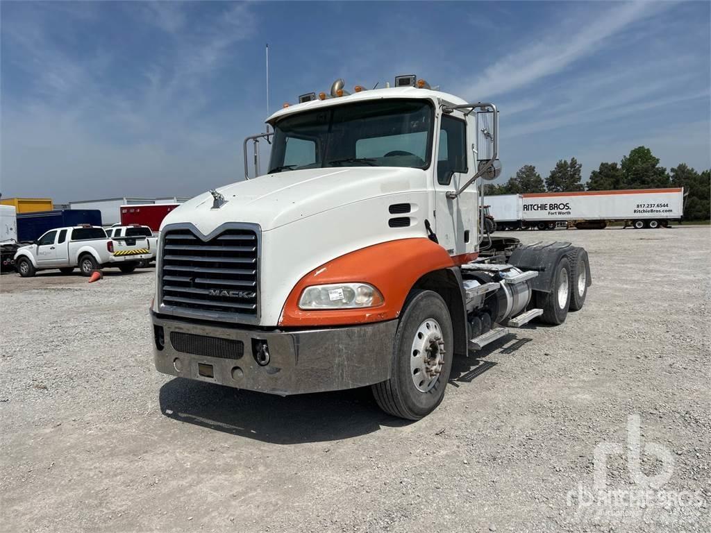Mack CXU613 Motrici e Trattori Stradali
