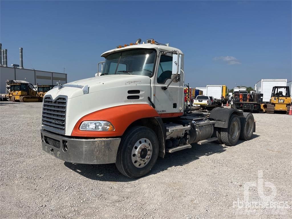 Mack CXU613 Motrici e Trattori Stradali