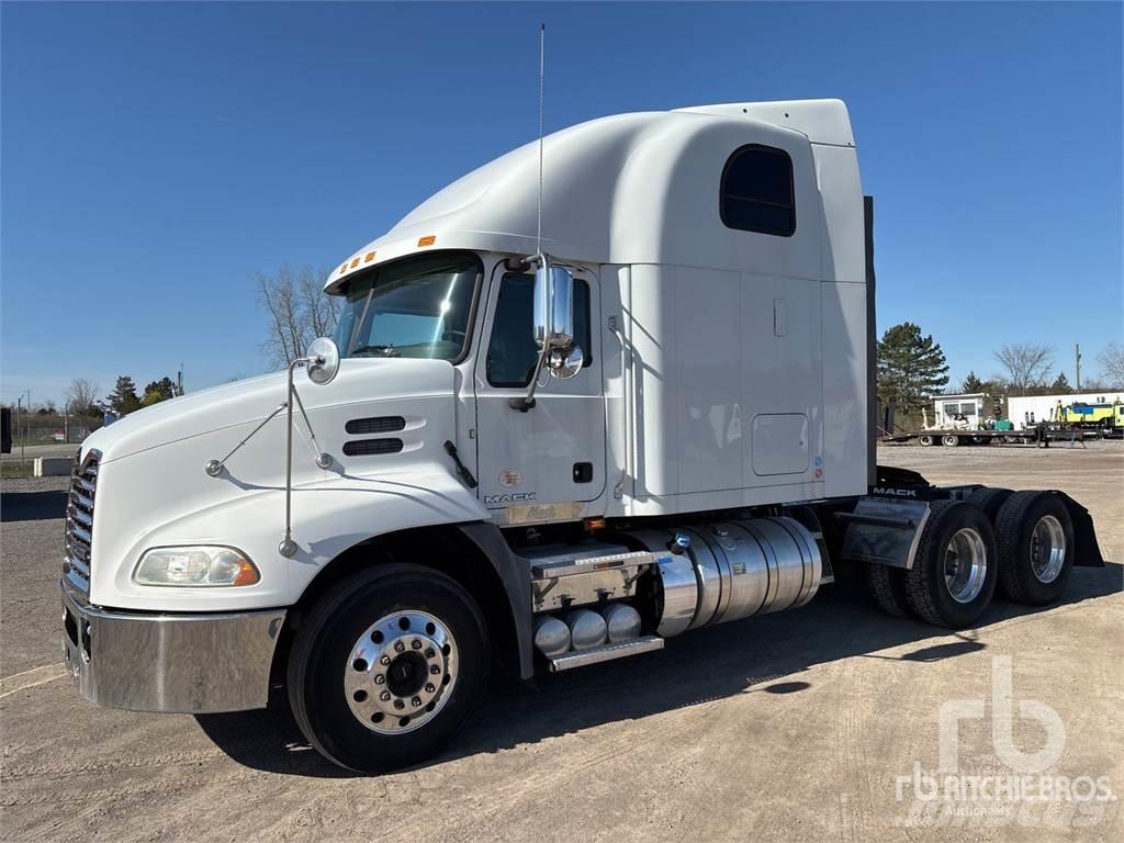 Mack CXU613 Motrici e Trattori Stradali