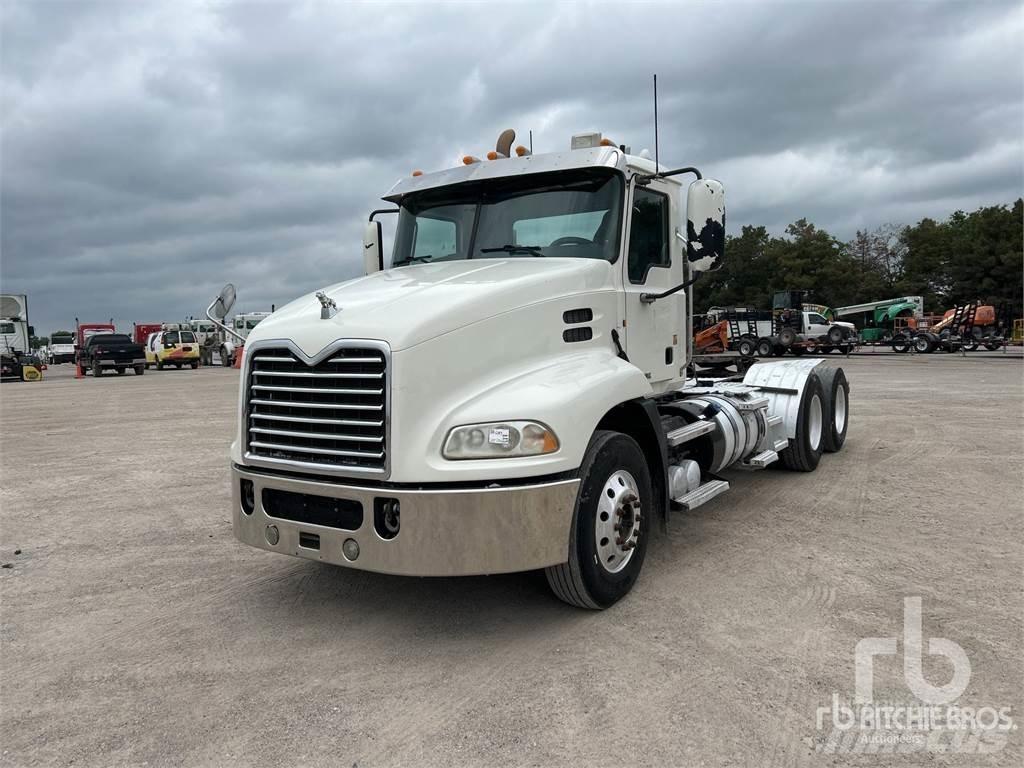 Mack CXU613 Motrici e Trattori Stradali