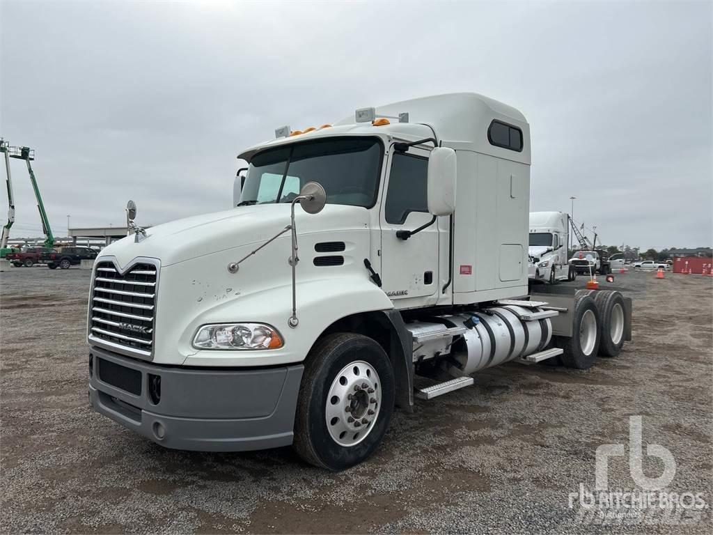 Mack CXU613 Motrici e Trattori Stradali