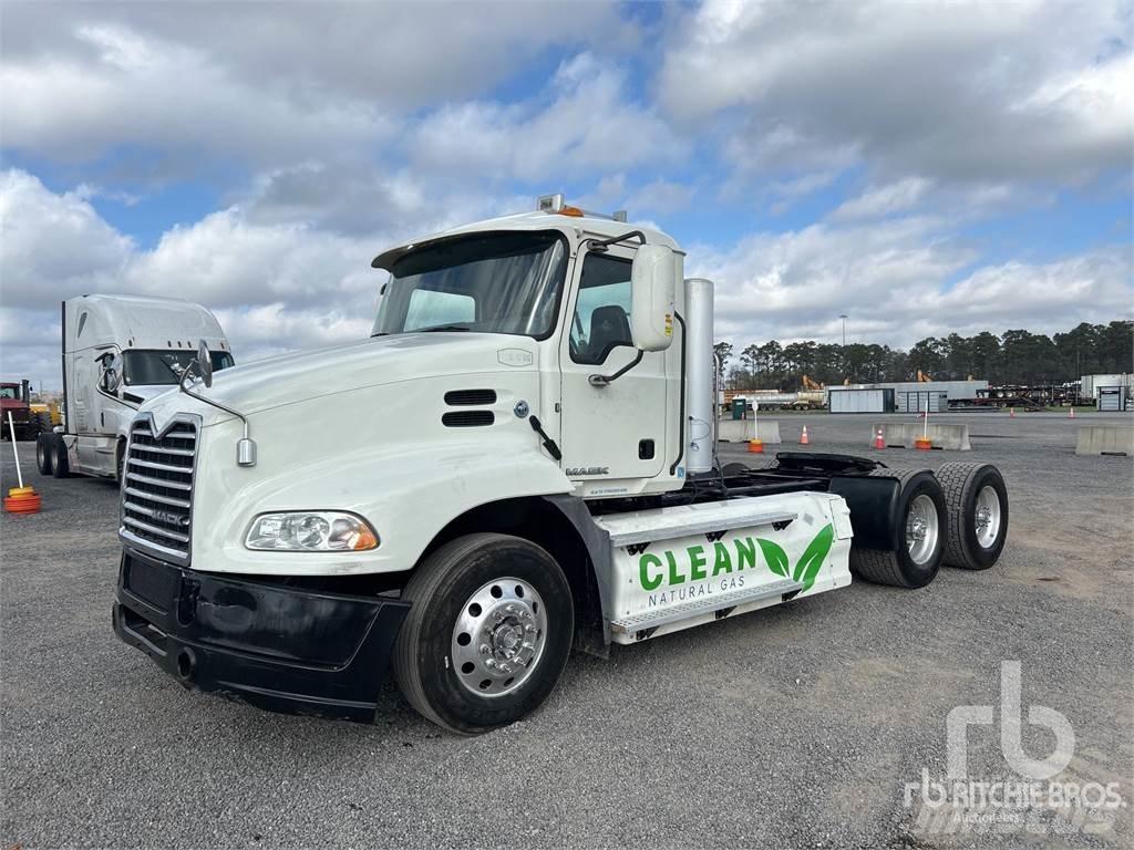 Mack CXU633T Motrici e Trattori Stradali