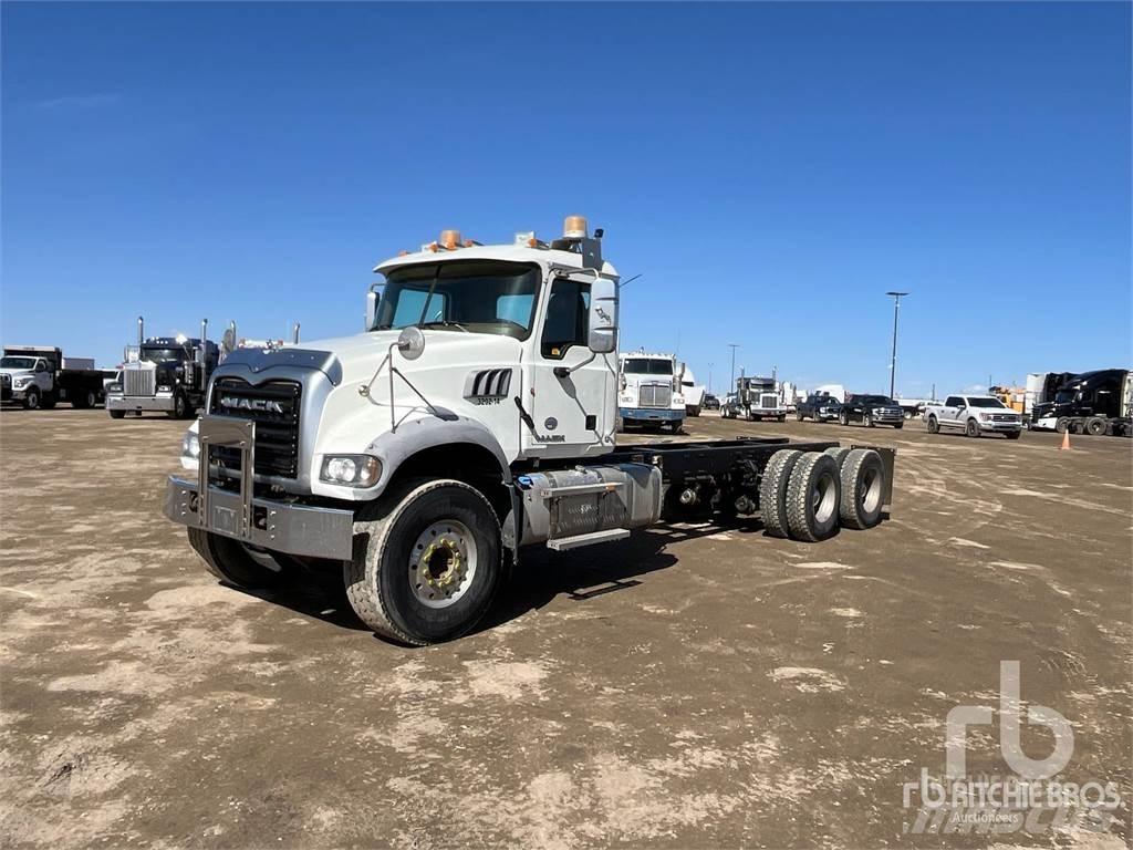 Mack GU433 Autocabinati