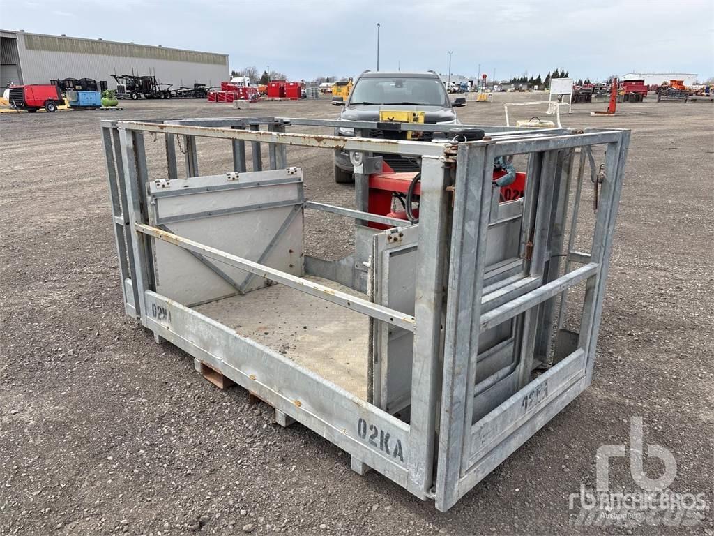 Manitou MRT2150 Piattaforme cingolate, Piattaforme a ragno e Montacarichi