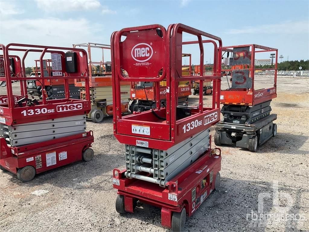 MEC 1330SE Piattaforme a pantografo