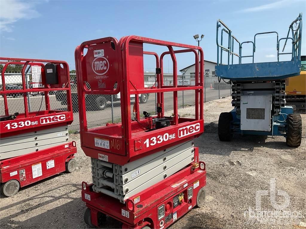 MEC 1330SE Piattaforme a pantografo