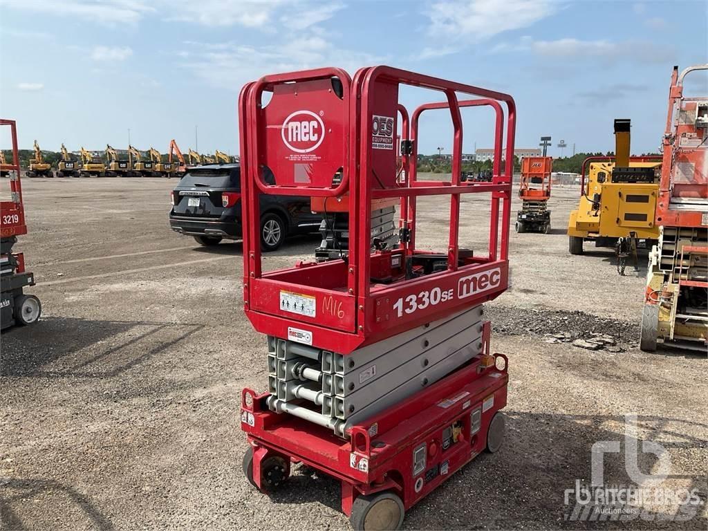 MEC 1330SE Piattaforme a pantografo
