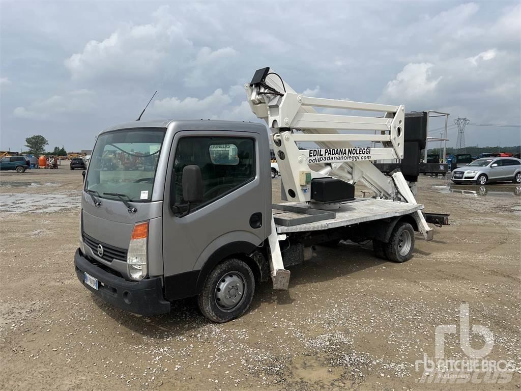 Nissan CABSTAR Piattaforme aeree su rimorchio