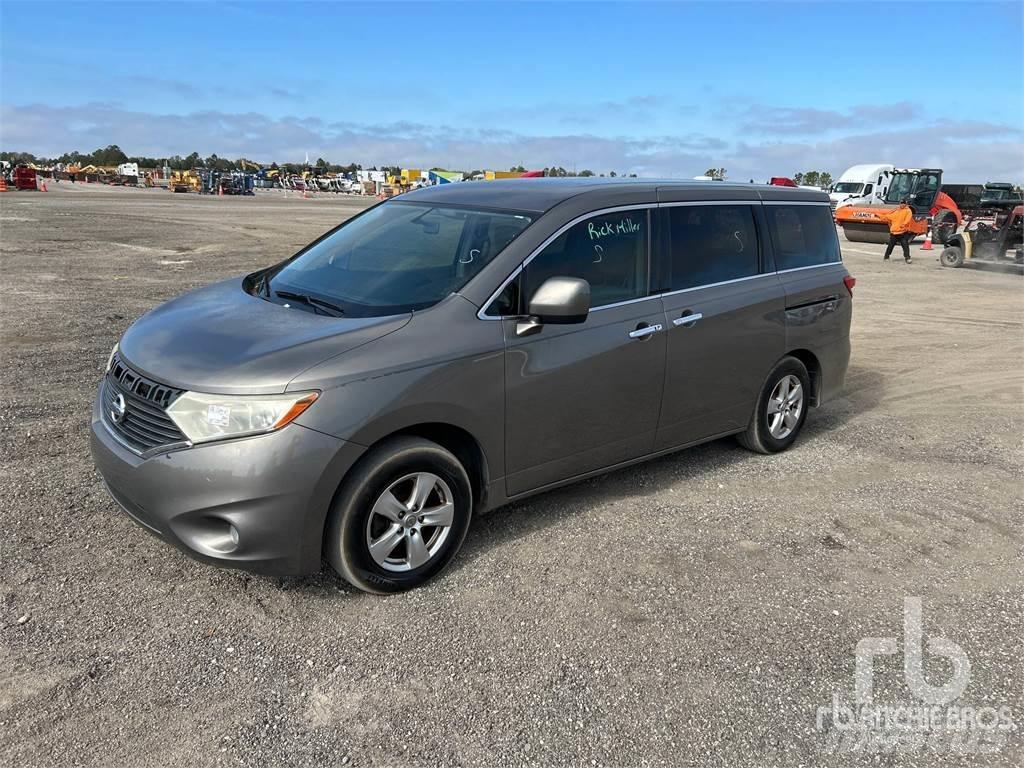 Nissan QUEST Furgone chiuso