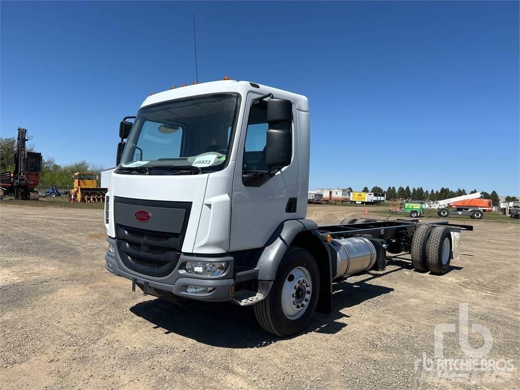 Peterbilt 220 Autocabinati