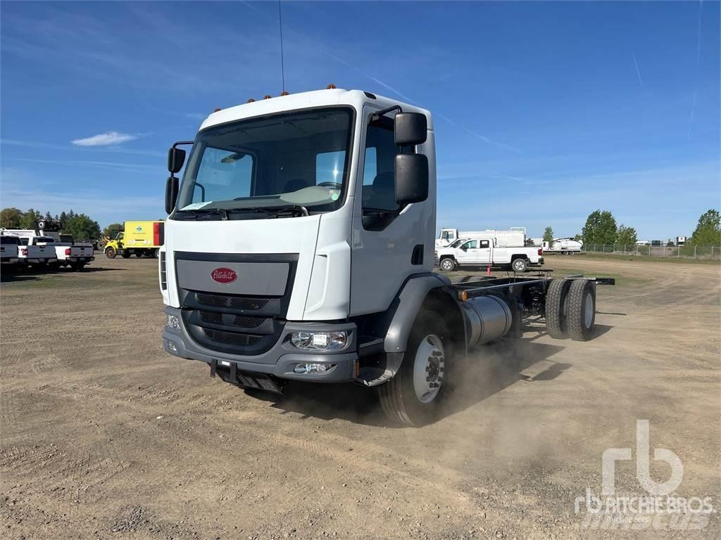 Peterbilt 220 Autocabinati
