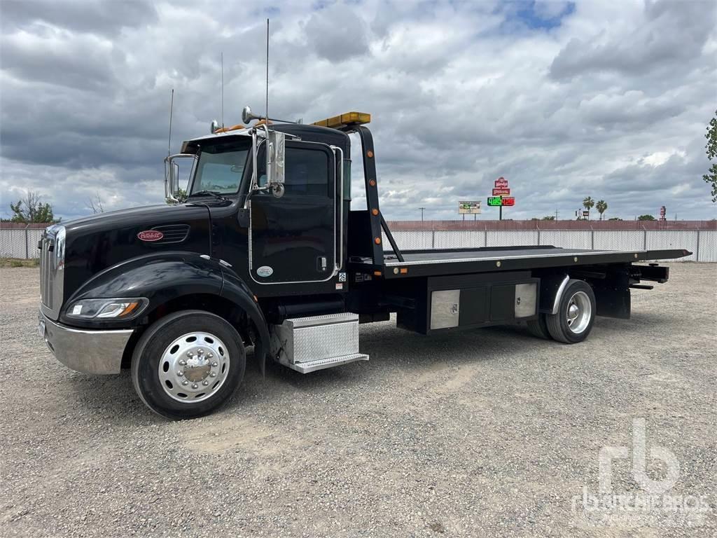 Peterbilt 330 Cabine e interni
