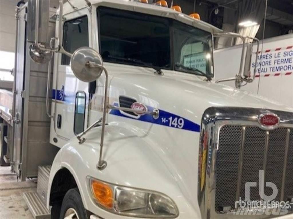 Peterbilt 330 Camion con sponde ribaltabili