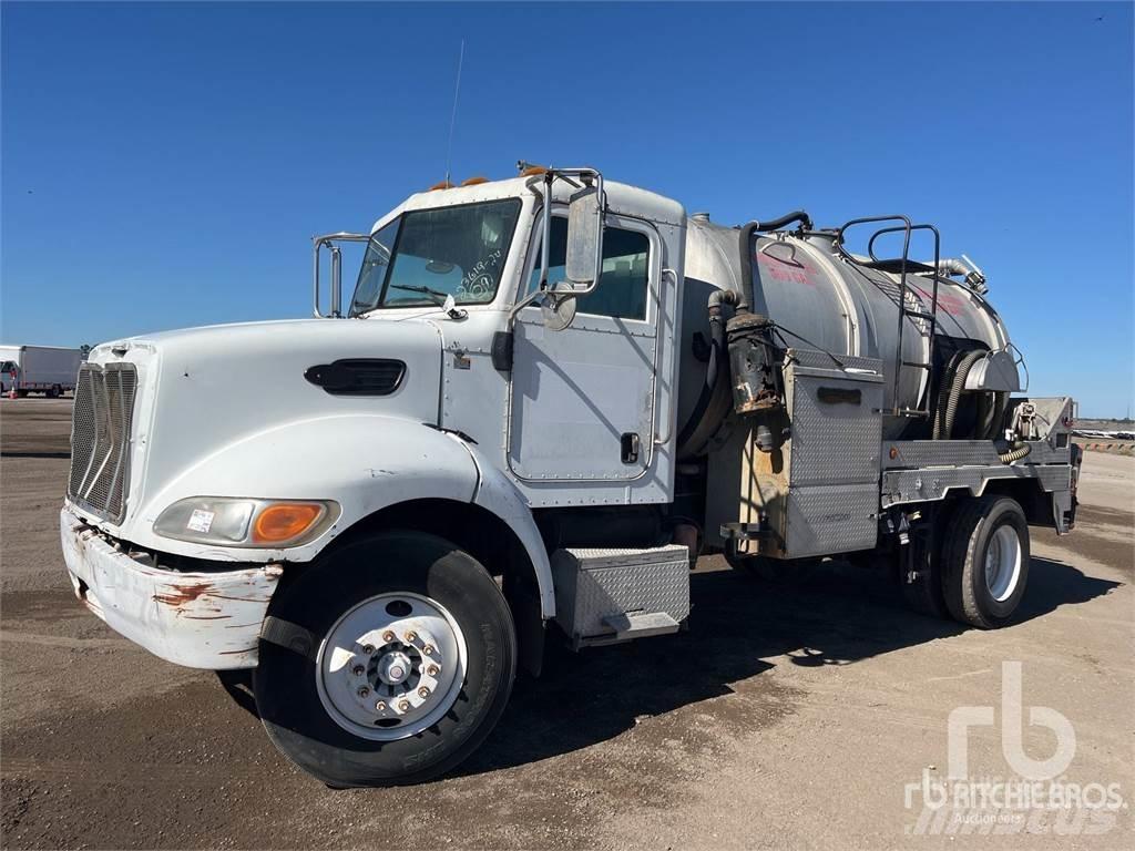 Peterbilt 335 Camion autospurgo