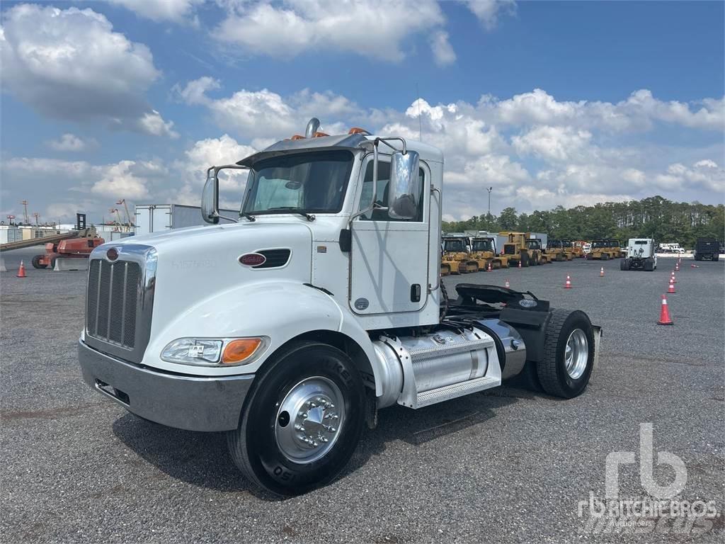 Peterbilt 337 Motrici e Trattori Stradali