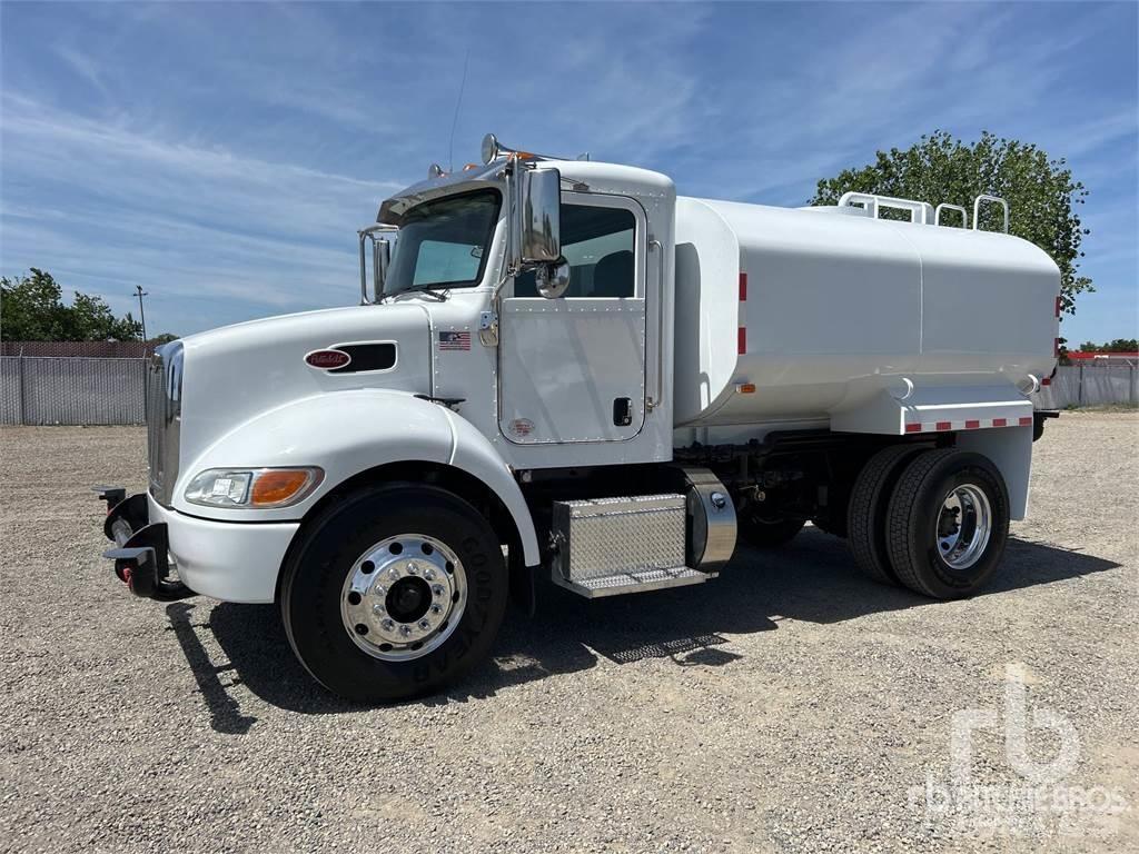 Peterbilt 337 Autocisterne