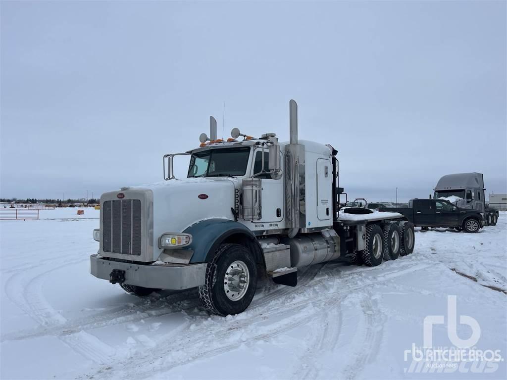 Peterbilt 367 Autocarro pianale / argano