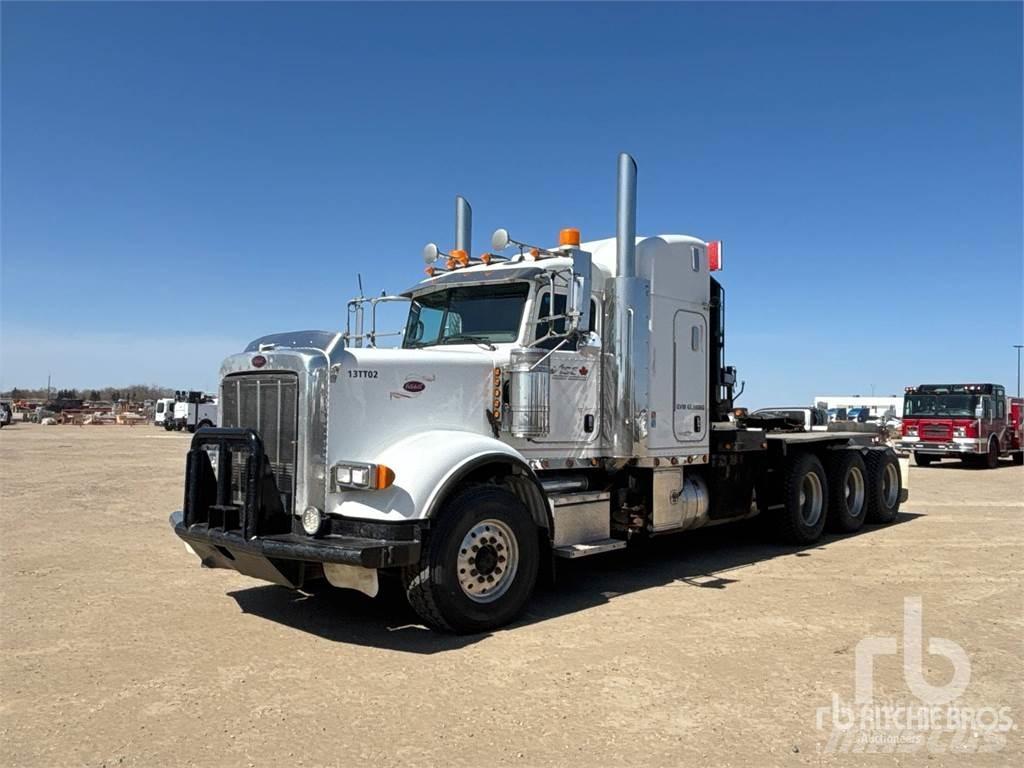 Peterbilt 367 Autocarro pianale / argano