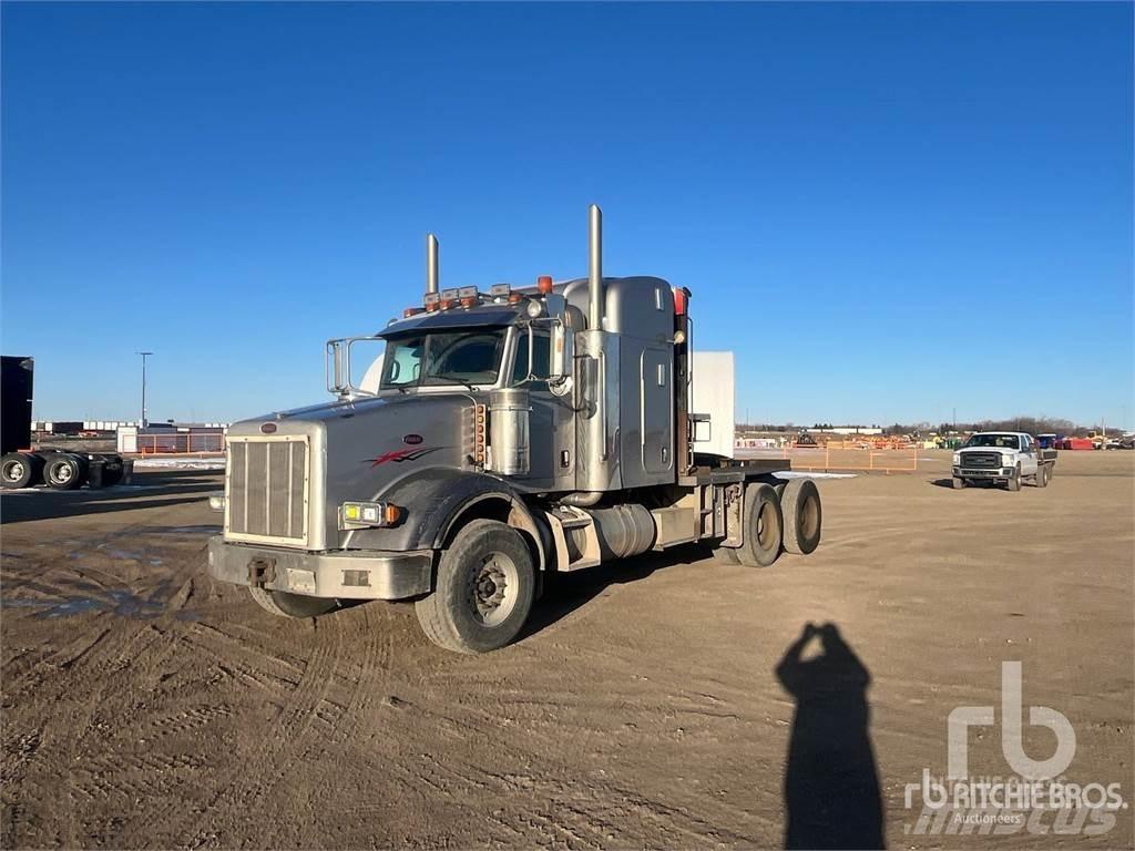 Peterbilt 378 Autocarro pianale / argano