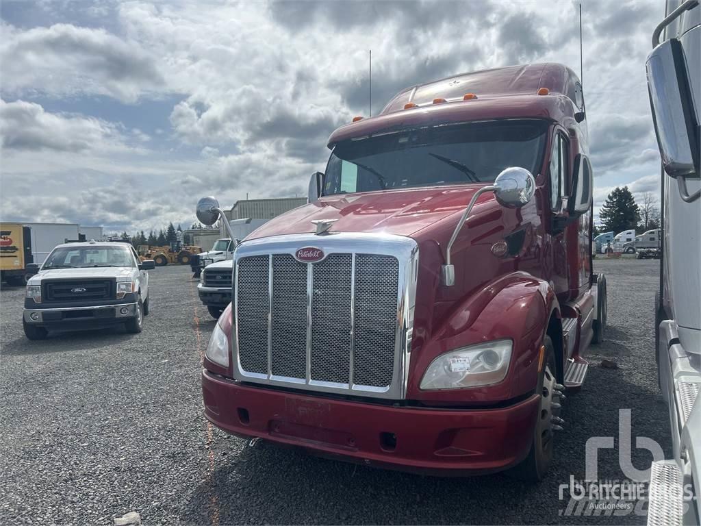 Peterbilt 587 Motrici e Trattori Stradali