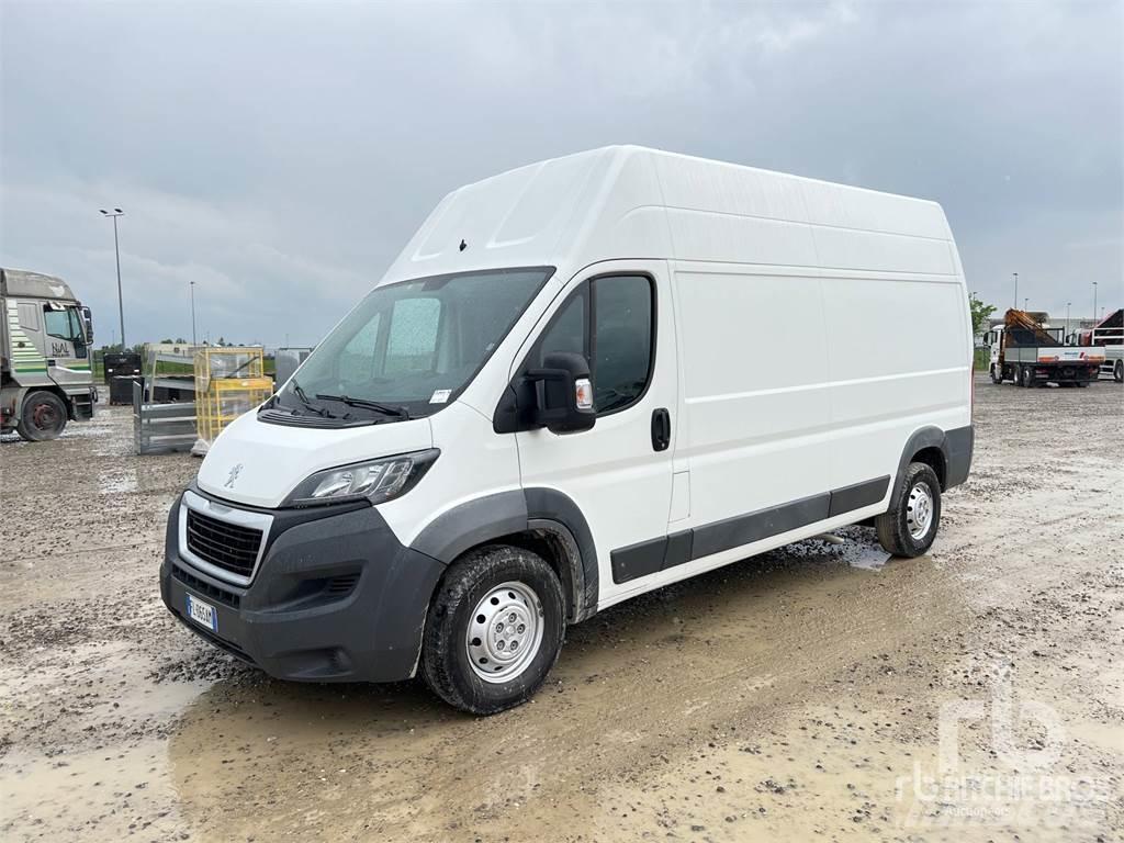Peugeot BOXER Furgone chiuso