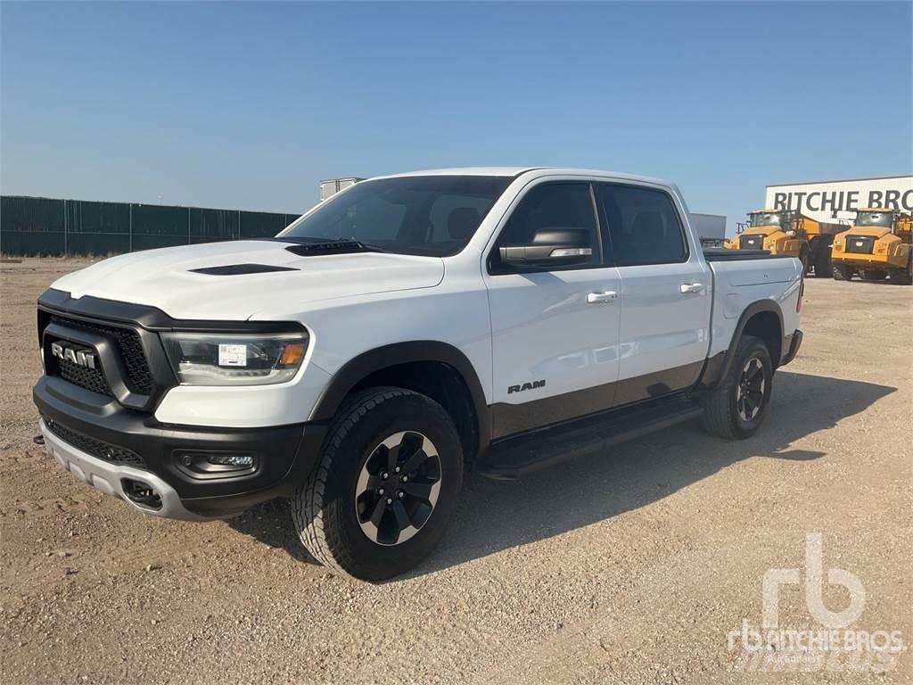 RAM 1500 Pick up/Fiancata ribaltabile