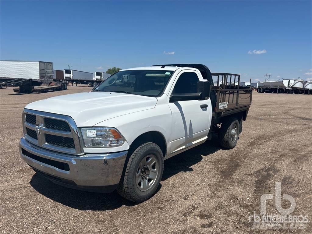 RAM 2500 Camion con sponde ribaltabili