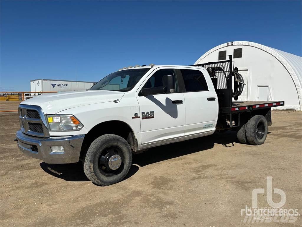 RAM 3500 Camion con sponde ribaltabili