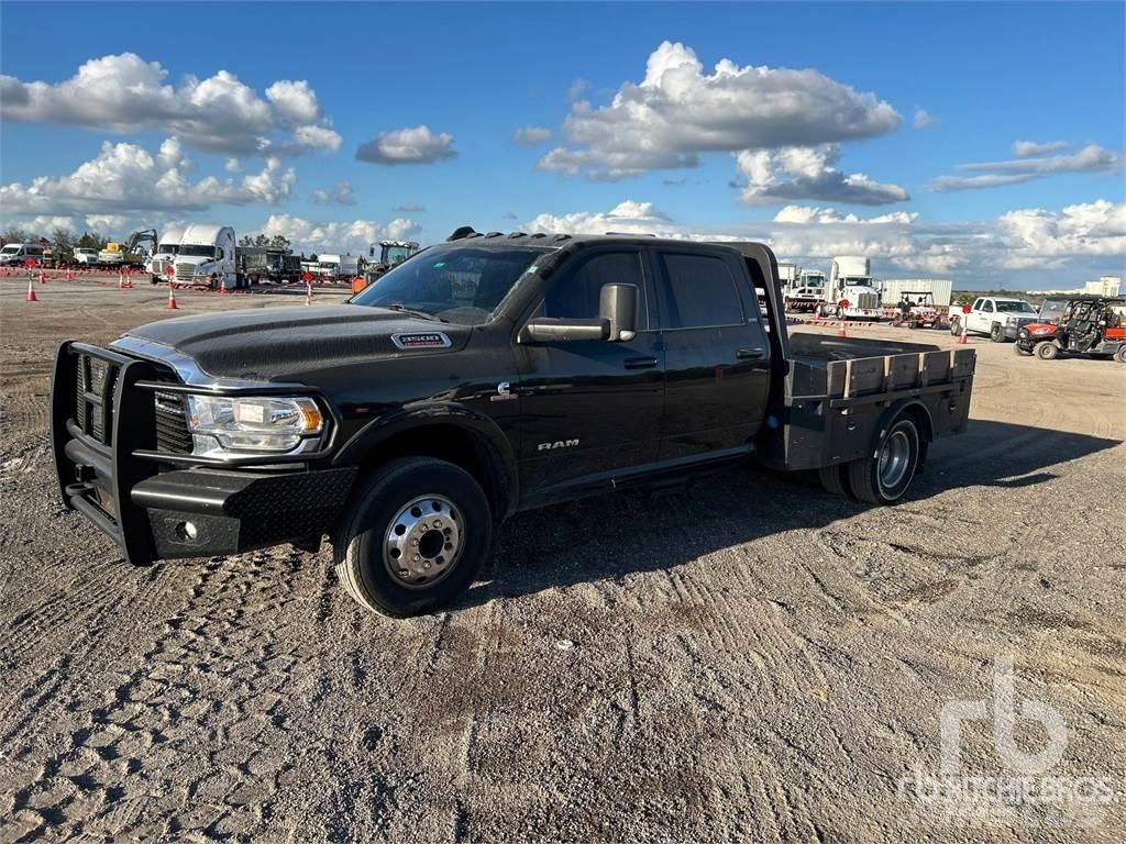 RAM 3500 Camion con sponde ribaltabili