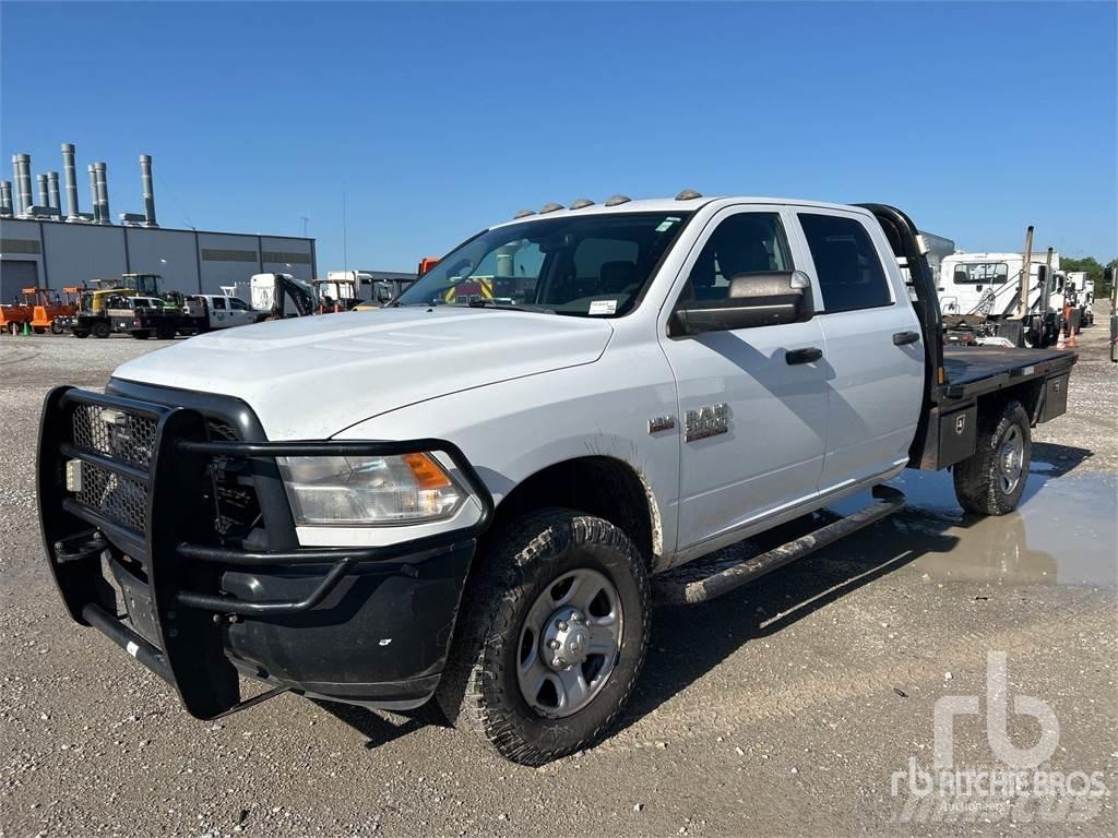RAM 3500 Camion con sponde ribaltabili